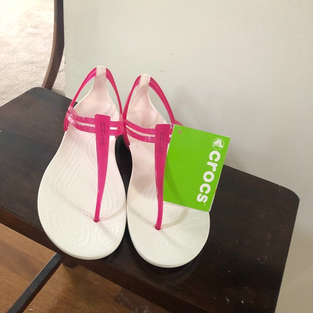 Crocs - Women's Size 10 Isabella T-Strap Thong Sandals
